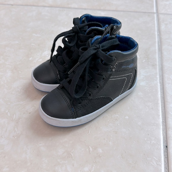 Geox kids booties high top sneakers sz 8.5 $75 - Picture 1 of 8